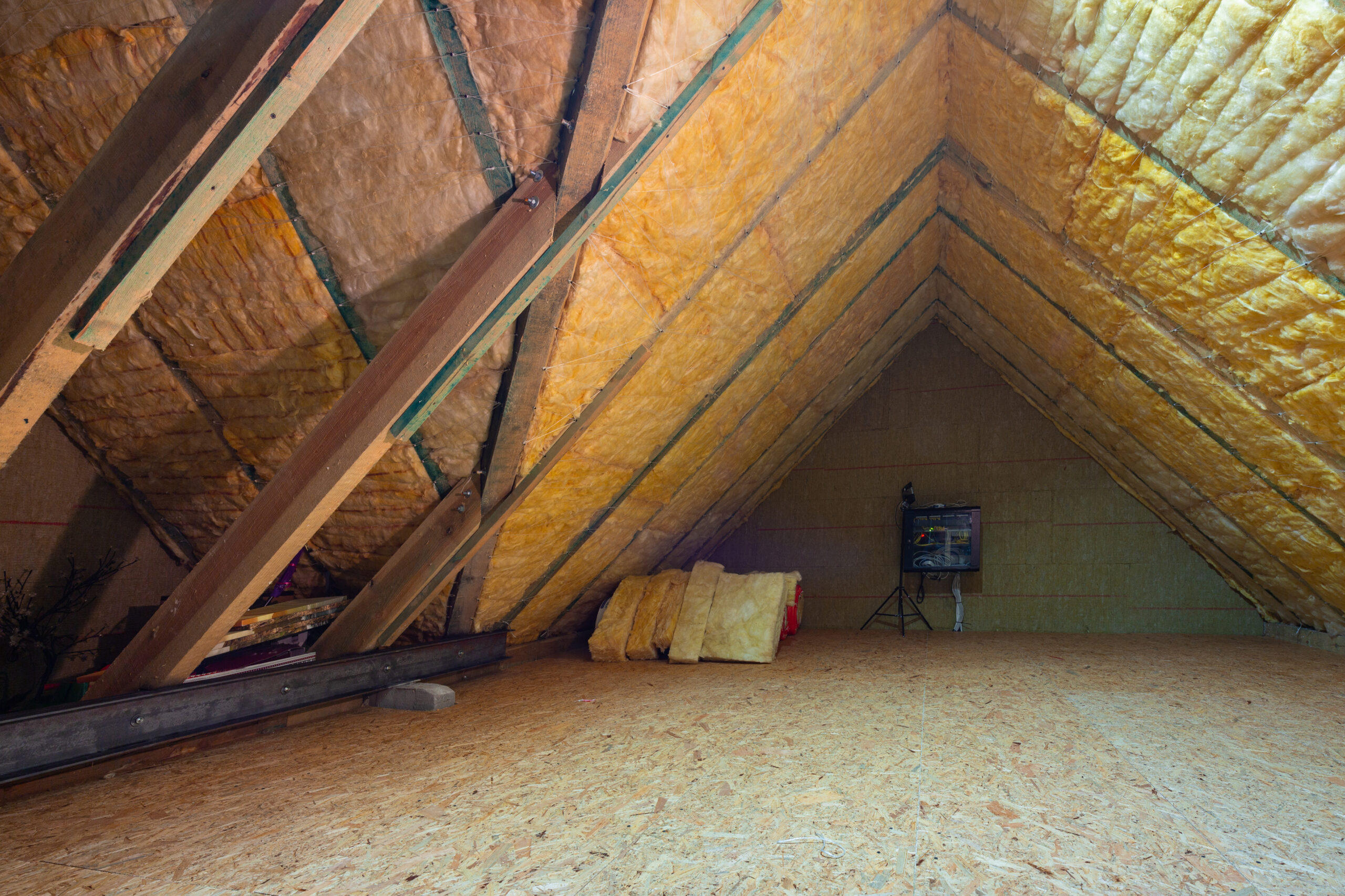 7 Best Attic Insulation Options for Your Roofing System - Roofing Pros USA
